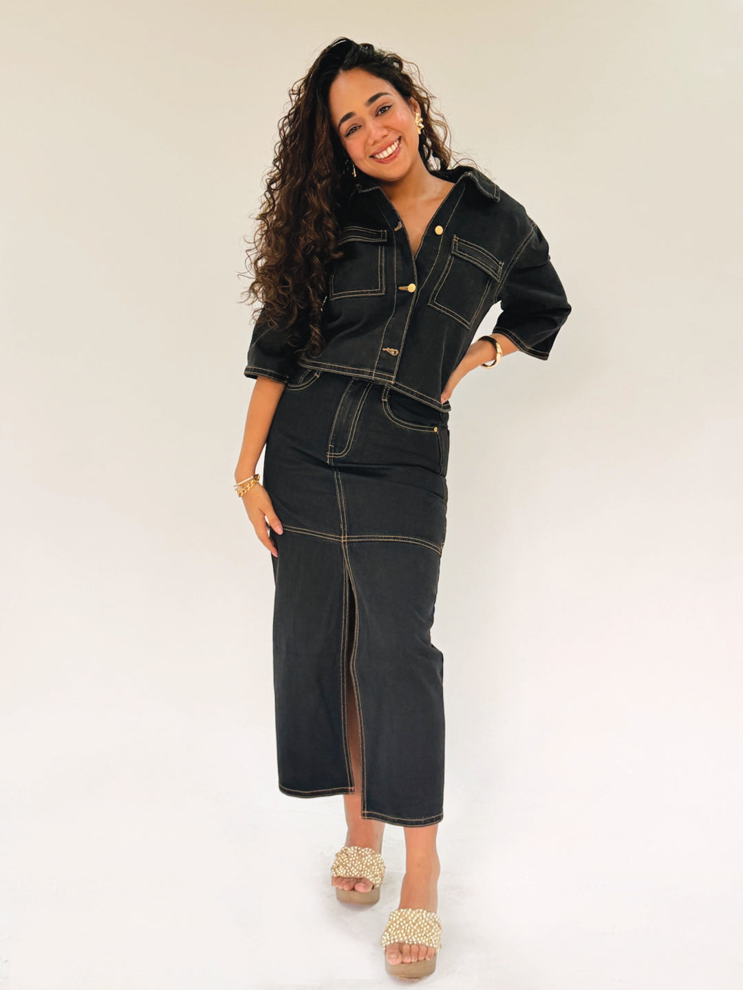 Woman in a denim  skirt by Rerasa