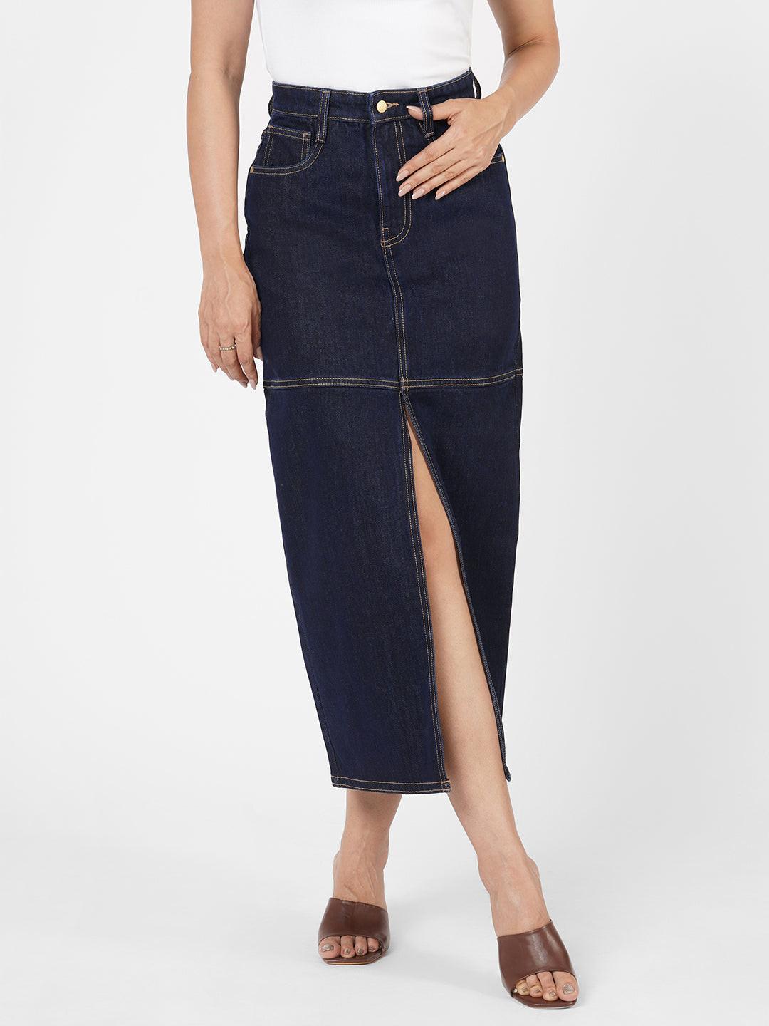 Woman in a denim  skirt by Rerasa