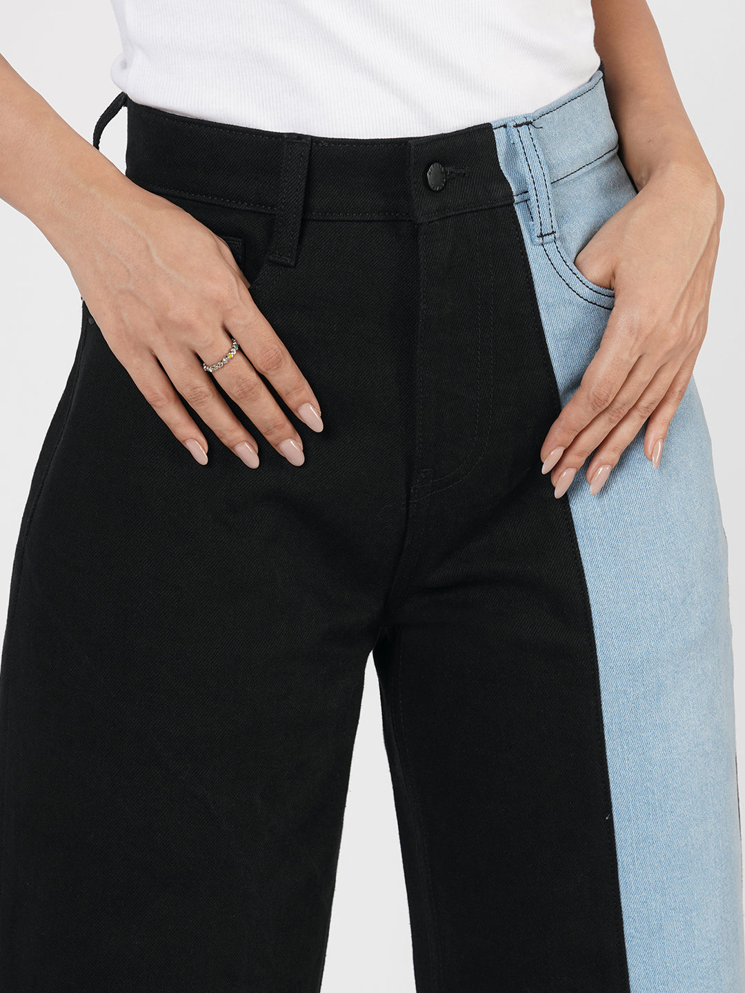 Contrast Jeans by Rerasa