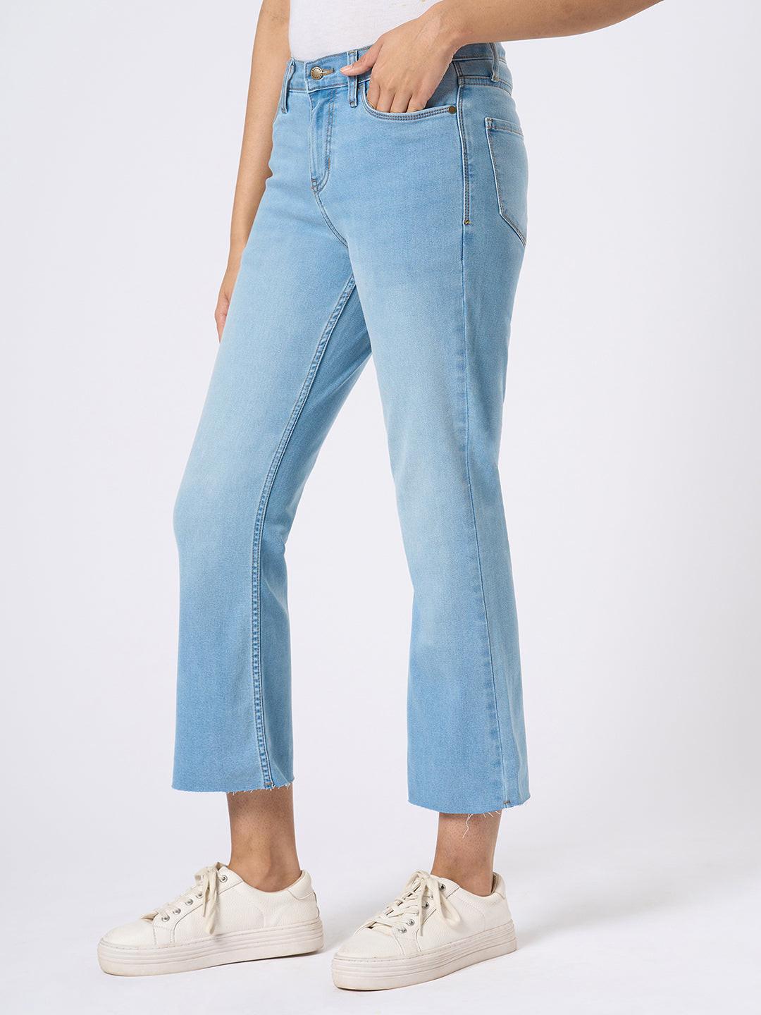 Light blue jeans worn by a person From Rerasa