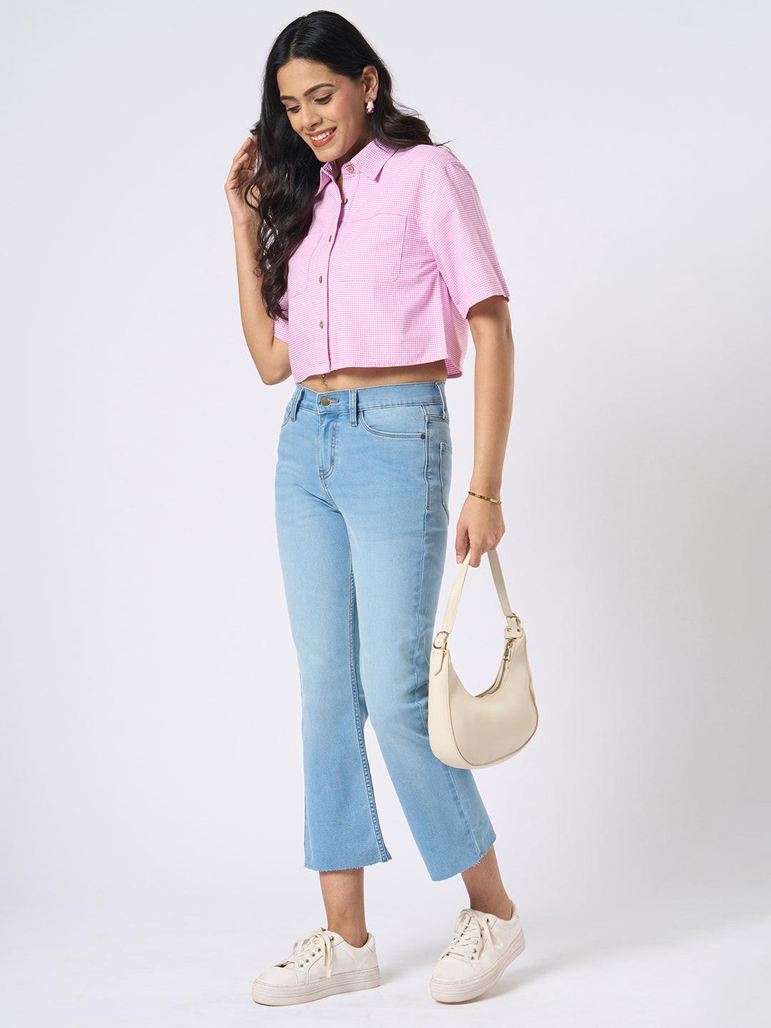 Light blue jeans worn by a person from Rerasa