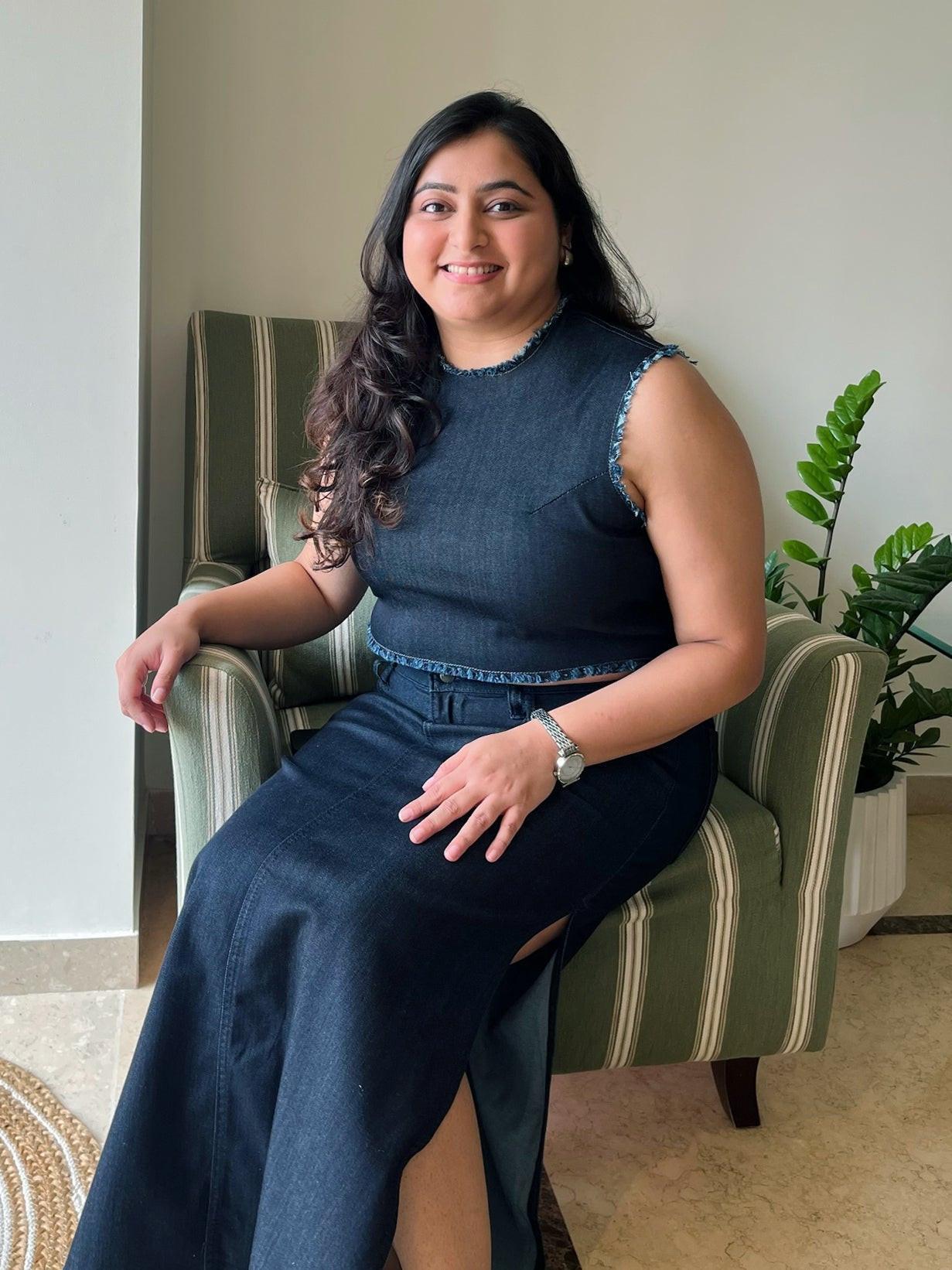 Woman in a blue danim skirt by Rerasa