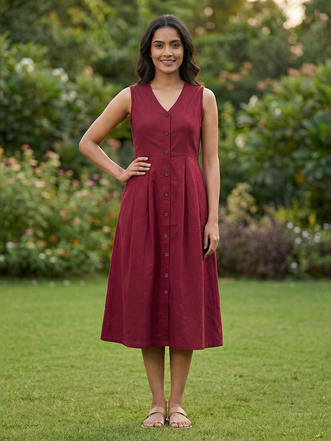 Woman wearing a maroon dress by Rerasa
