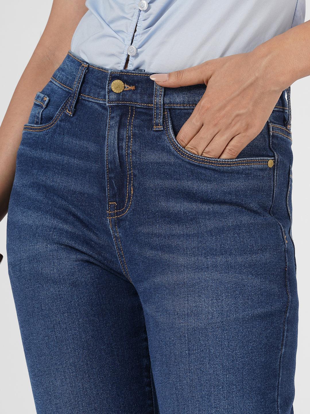 Stretchy Tapered Crop Jeans