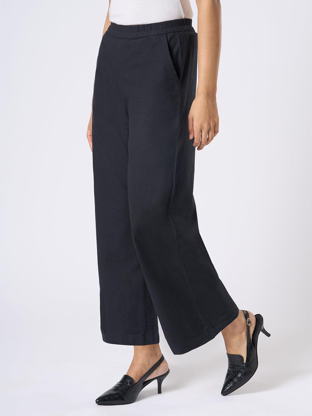 Black wide-leg pants by Rerasa